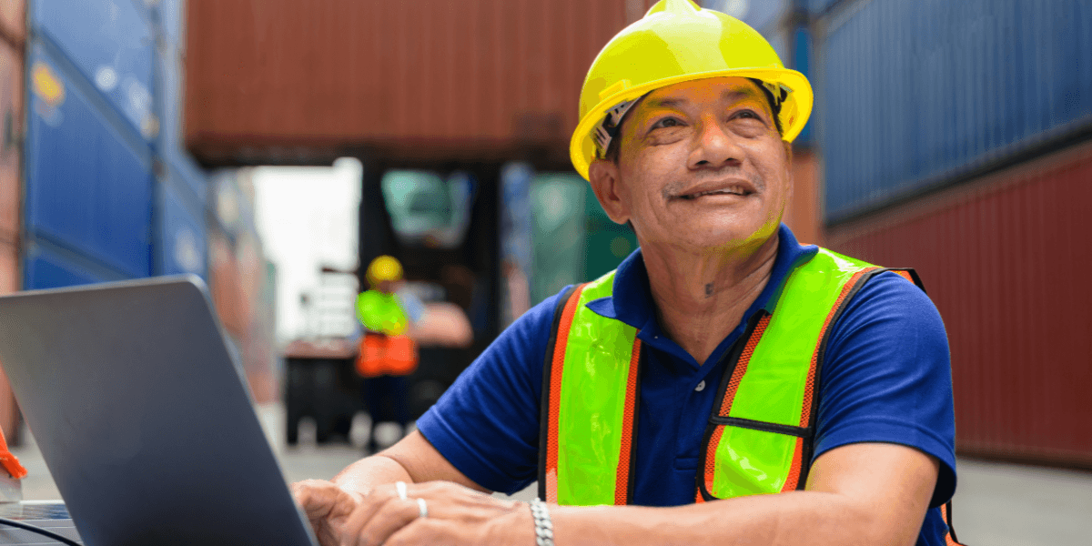 Modern Online Safety Training for Manufacturers: Bridging the Gap Between Tradition and Innovation